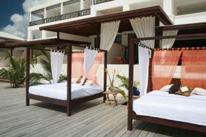 Silverpoint Hotel - Day Bed